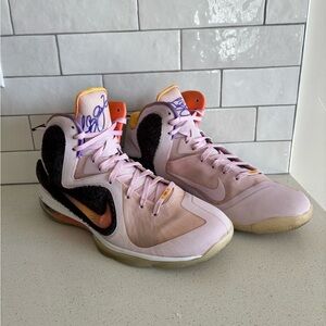 Size 11.5 Nike LeBron 9 Regal Pink Mens Basketball Shoes Sneakers EUC Limited Ed
